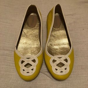 Sperry yellow and white flats size 8